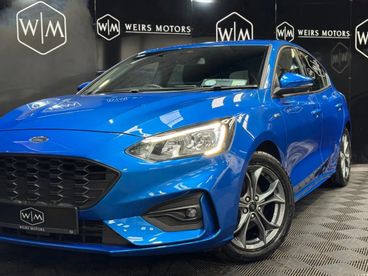 Ford Focus ST-LINE 1.0 ECOBOOST 125 125PS 4DR - Image 3