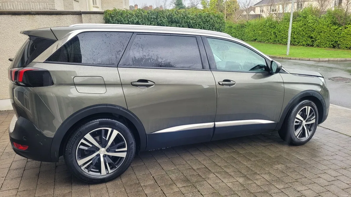 2019 Peugeot 5008 - Image 3