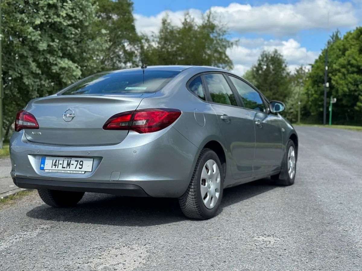 Car Opel Astra J 1.3CDTI - Image 3
