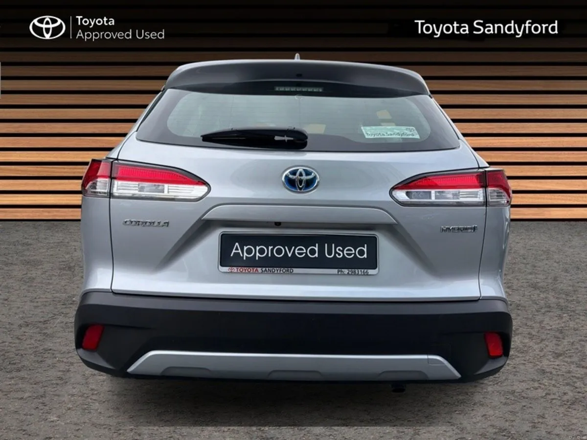 Toyota Corolla Cross LUNA HYBRID // REAR CAMERA // - Image 4