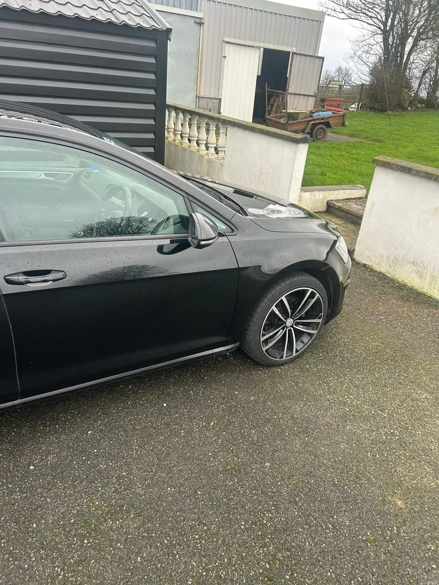 VW Golf TDI High spec - Image 3