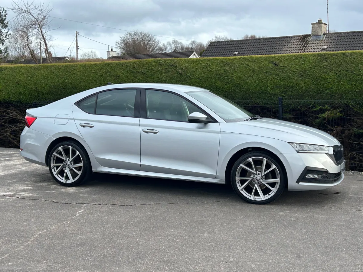 2022 Skoda Octavia 1.5 tsi SEL - Image 2