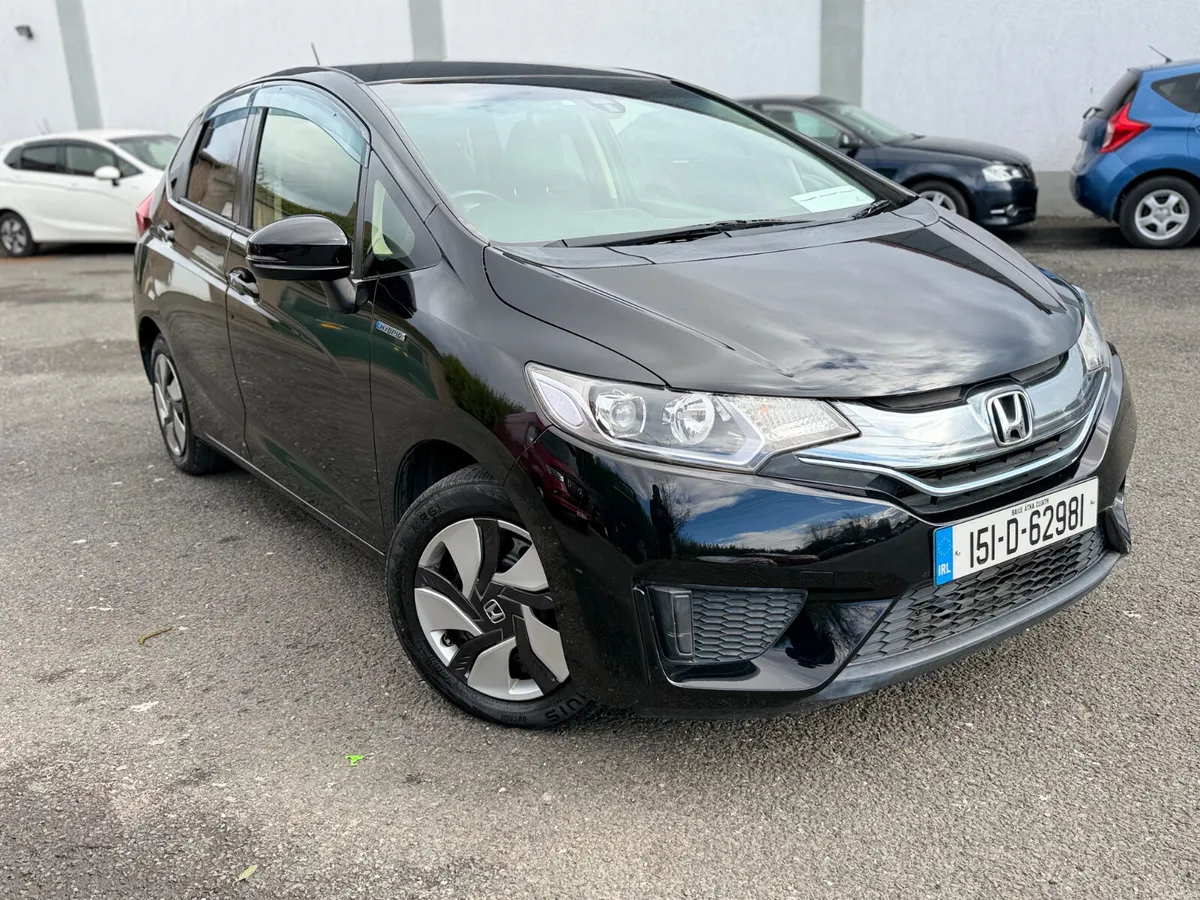 Honda Fit 2015 Automatic Hybrid - Image 2