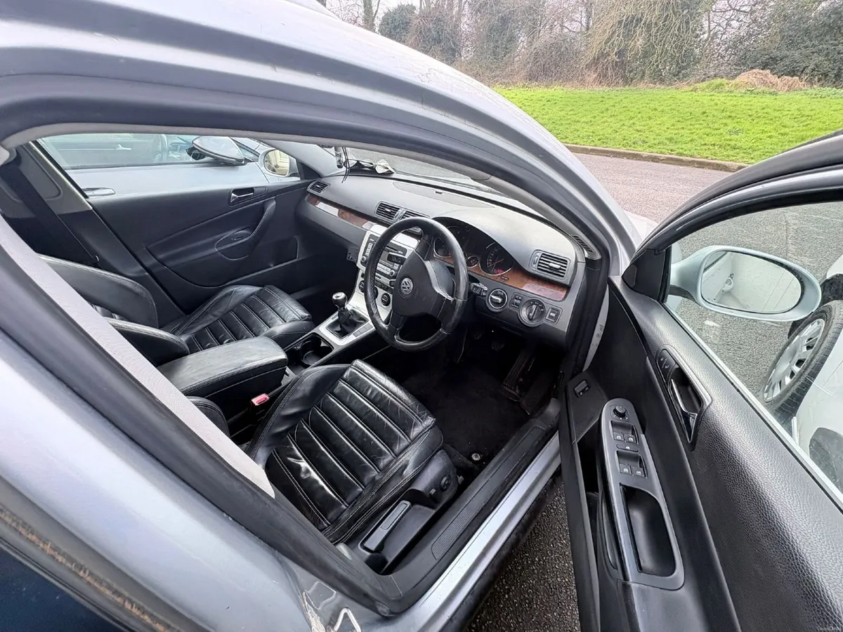 Volkswagen Passat 2008 - Image 4