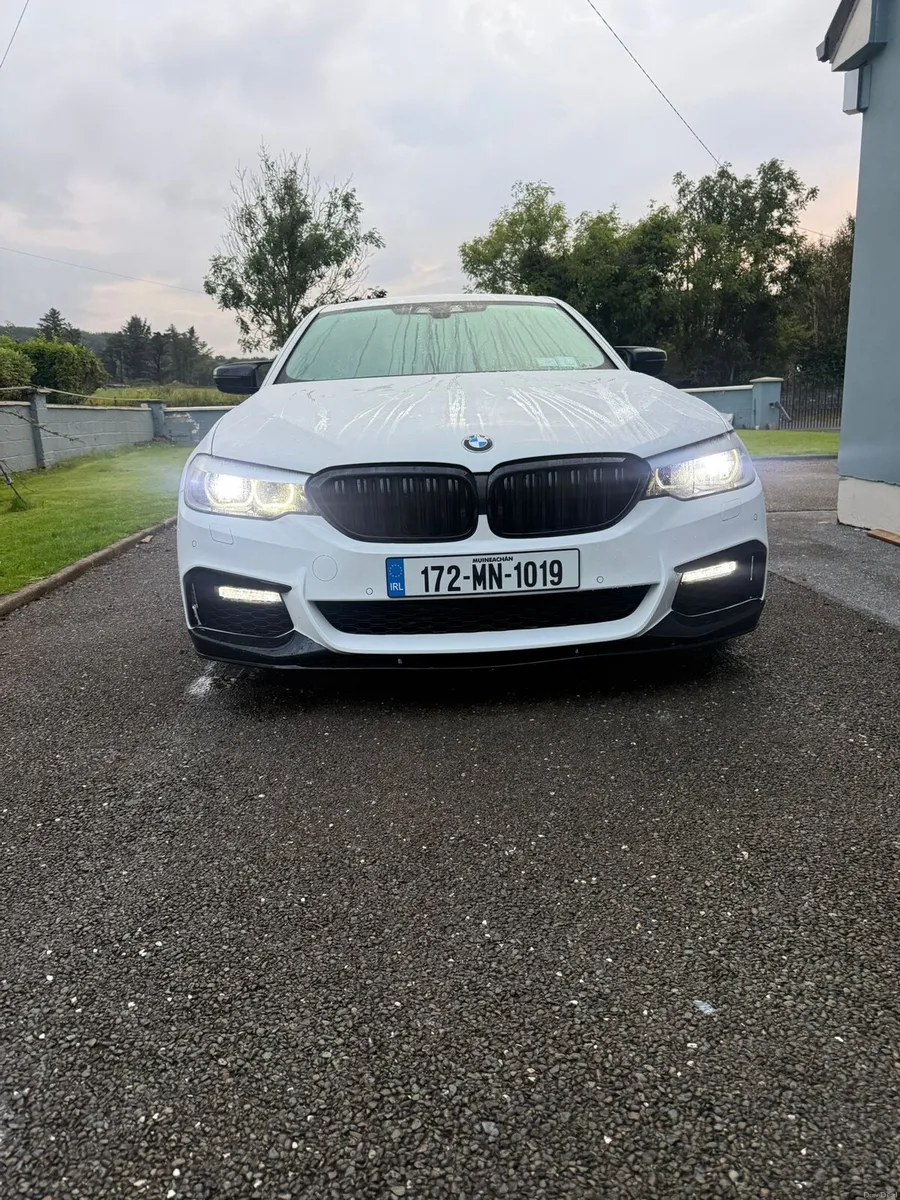 2017 BMW 520d G30 MSPORT auto. - Image 4