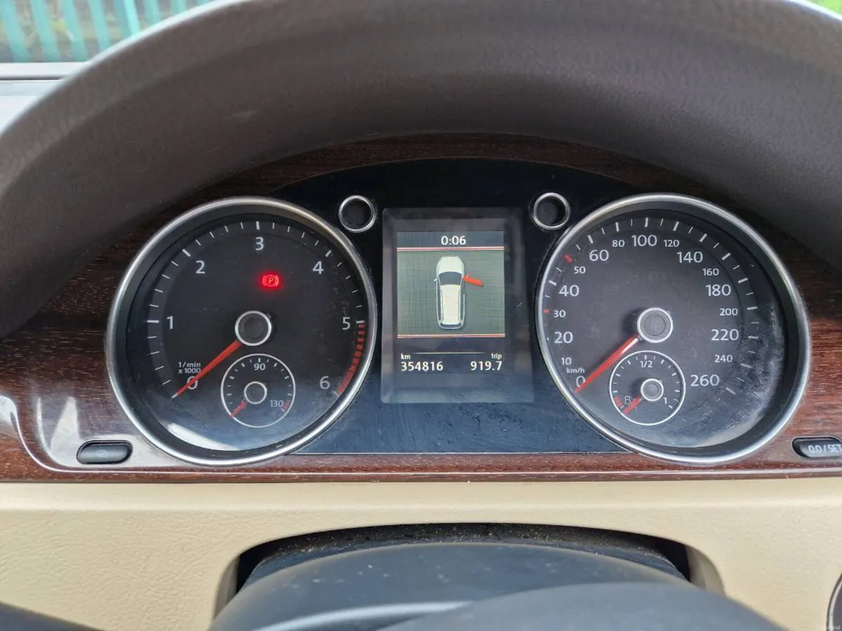 Volkswagen Passat Highline 2.0 TDI 140HP 5DR - Image 3