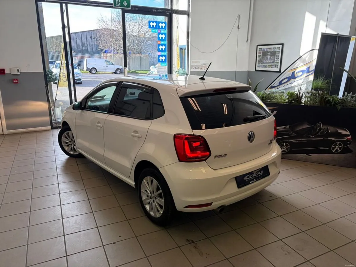 Volkswagen Polo 1.2 TSI Comfortline Auto 5DR . New - Image 3