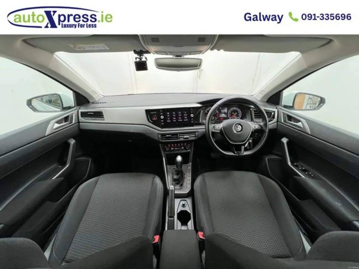 Volkswagen Polo TSI COMFORTLINE Automatic, Low mil - Image 2