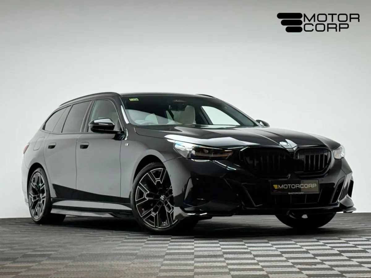 BMW 5-Series 530E M SPORT - Image 1