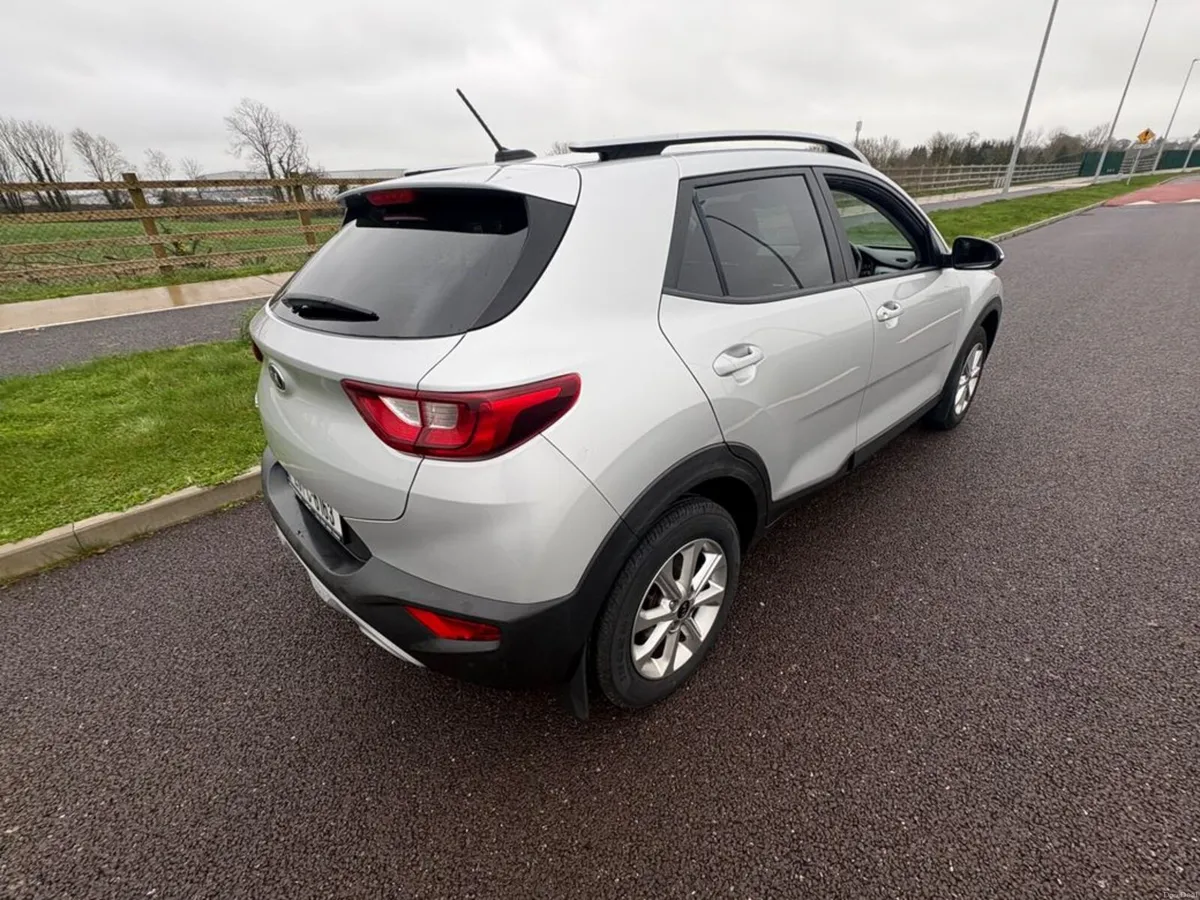 Kia Stonic 1.2 K1 Petrol SAM 5DR, **warranty till - Image 3