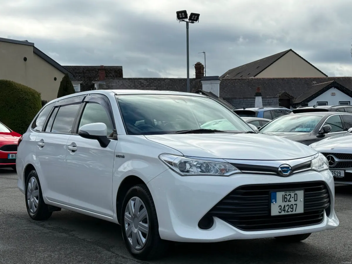 Toyota Corolla FIELDER 1.5 HYBRID AUTO - Image 3