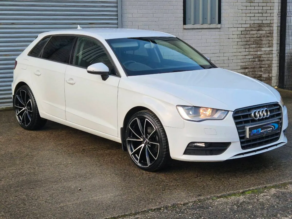 2014 (142) AUDI A3 1.6 TDI SE. INCLUDES VRT. - Image 2
