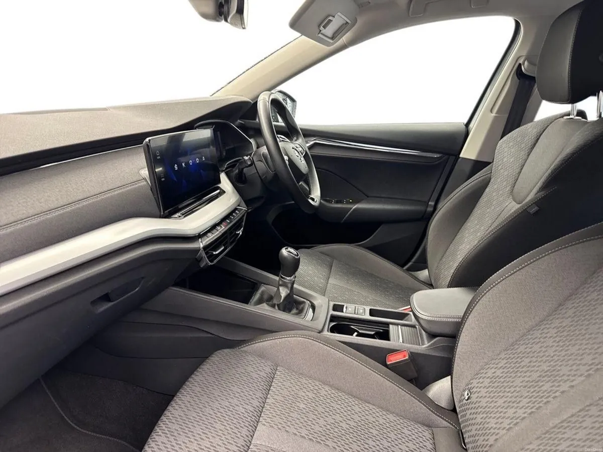 Skoda Octavia 2.0TDI AMB *4.9% APR* €85 PER WEEK - Image 3