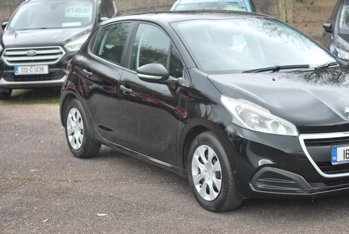 Peugeot 208 2016 1.2 Petrol - Image 3