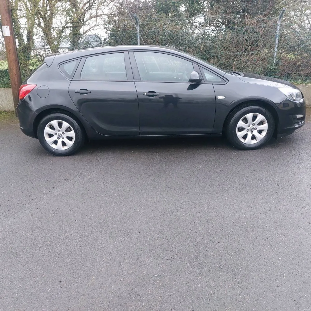 2015 opel astra 1.6 nct 12/26 new nct €3950 - Image 1