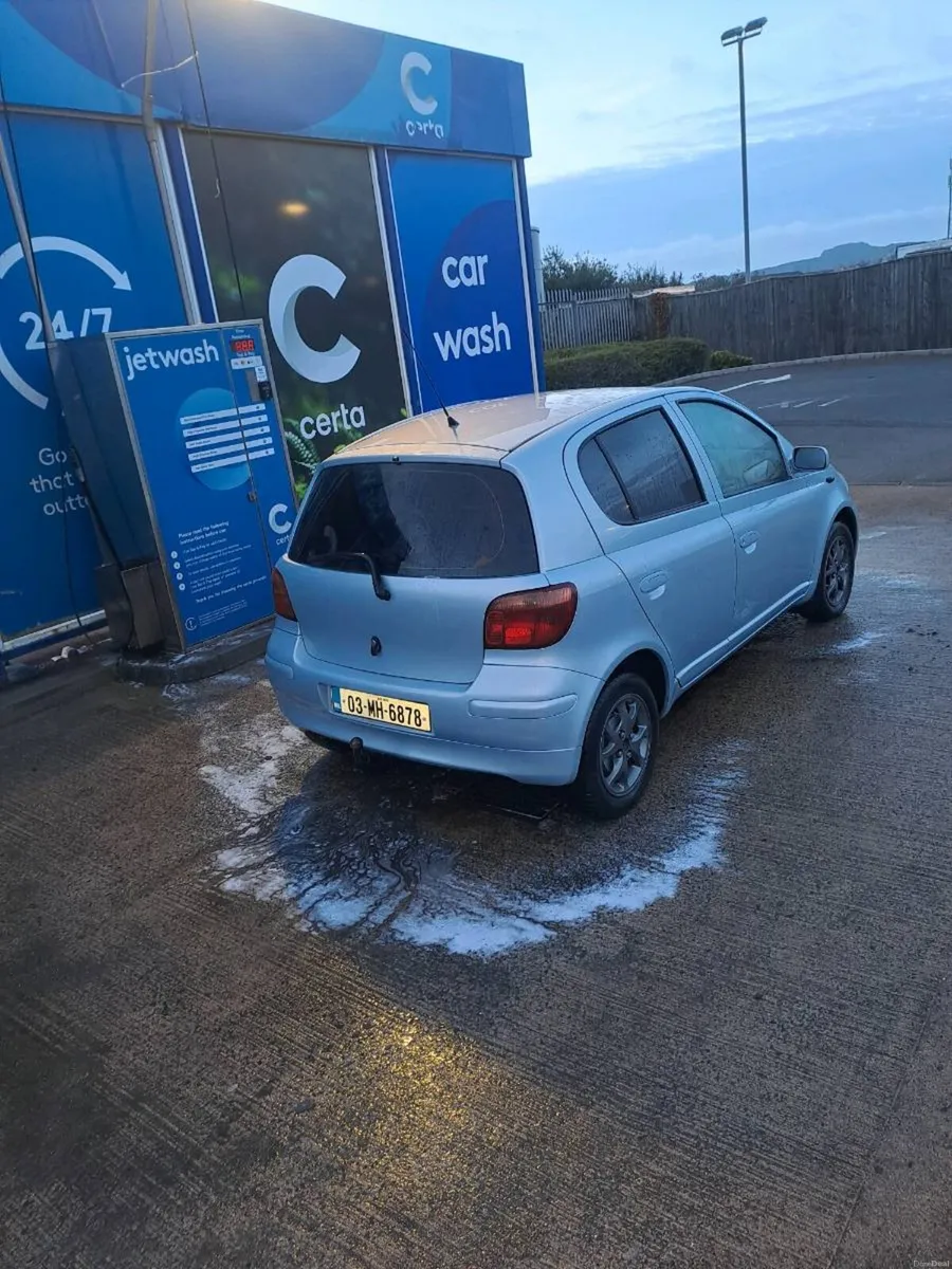 Toyota yaris - Image 4