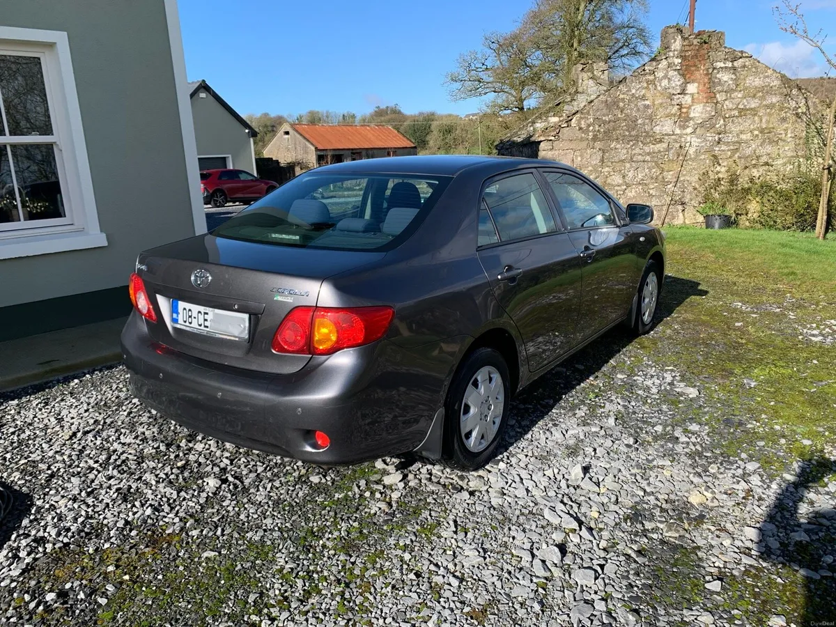 Grey Toyota Corolla 1.4 Terra Petrol Saloon. - Image 4