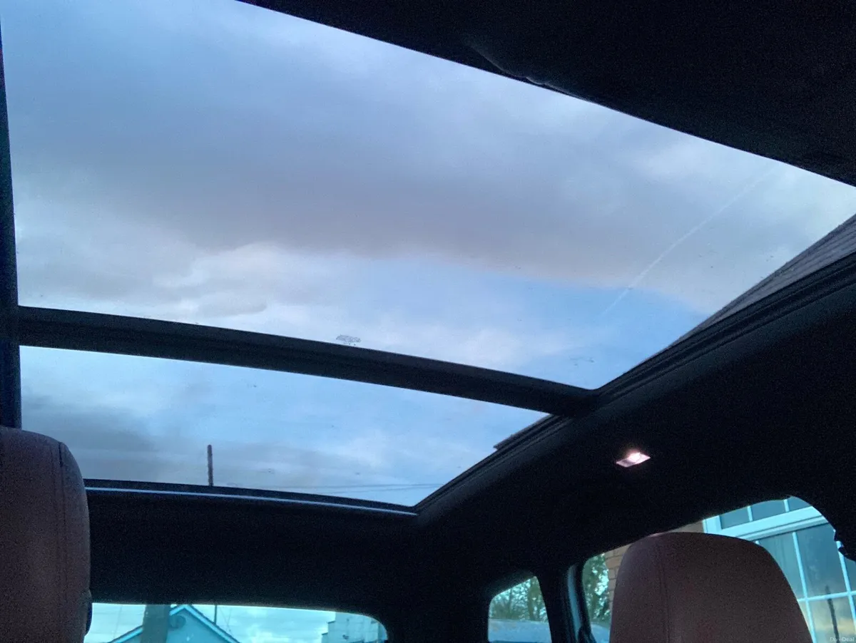 Seat  Ateca 2017 top of the range - Image 3