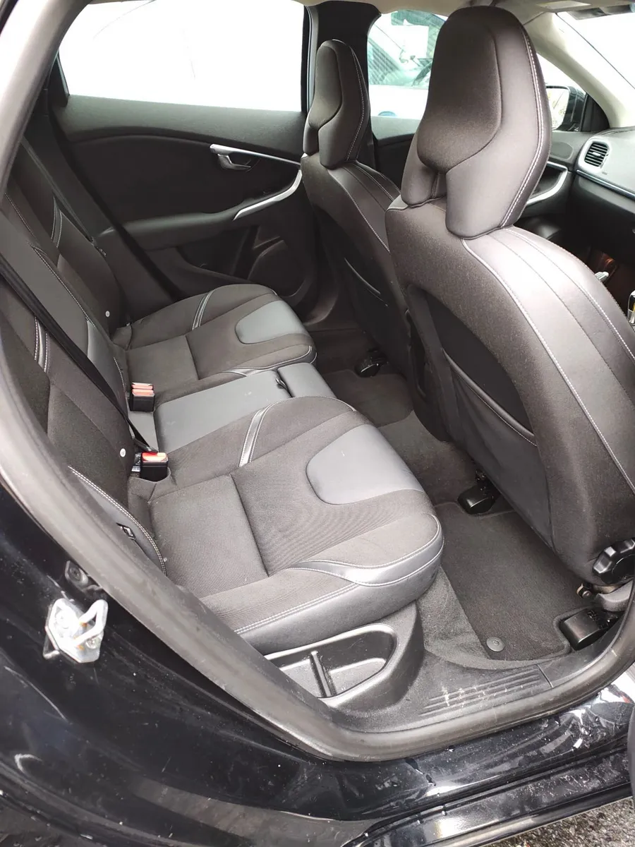 Volvo V40 2014 - Image 3