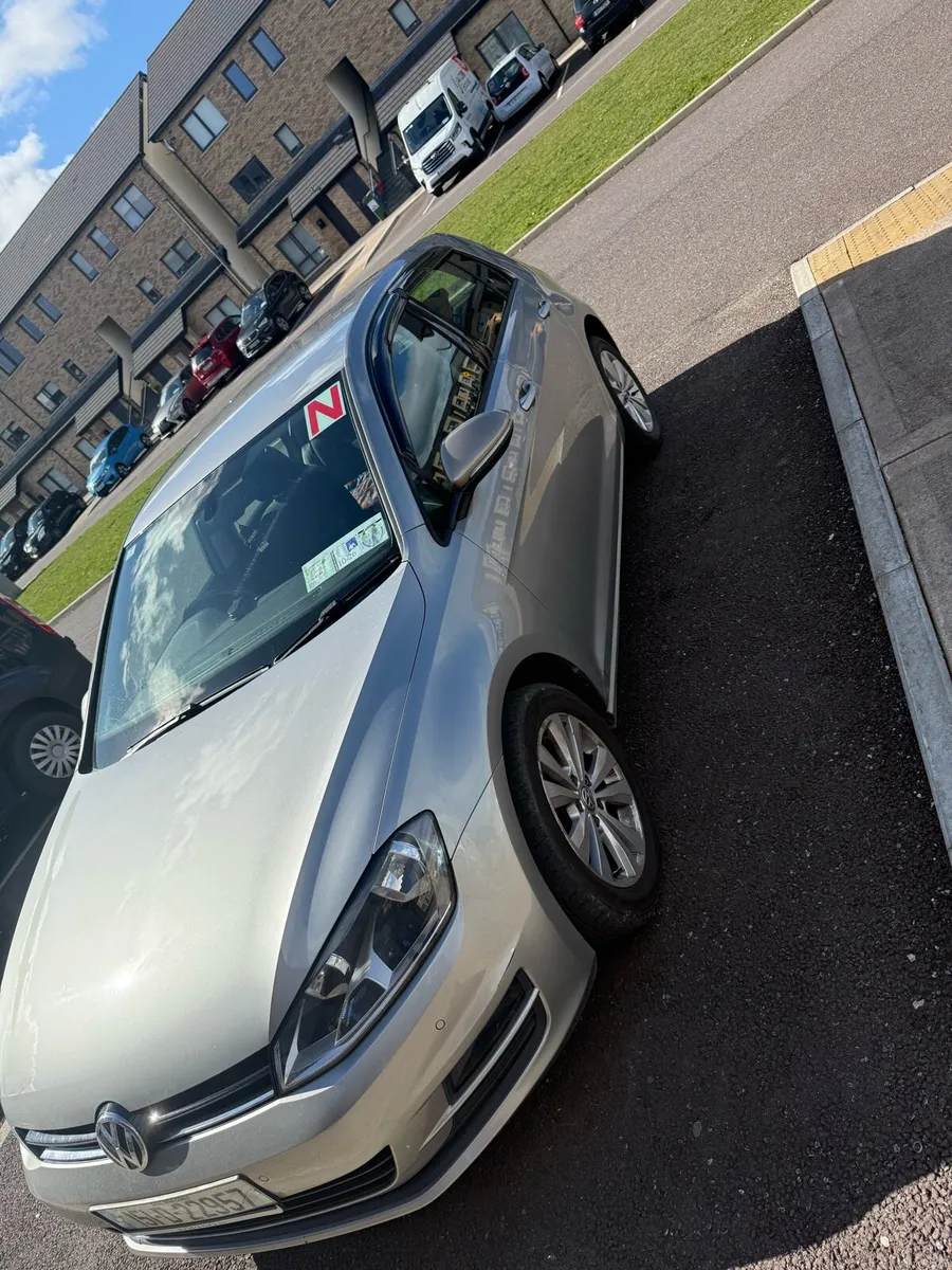 Volkswagen Golf 1.6 TDI Diesel - Image 2