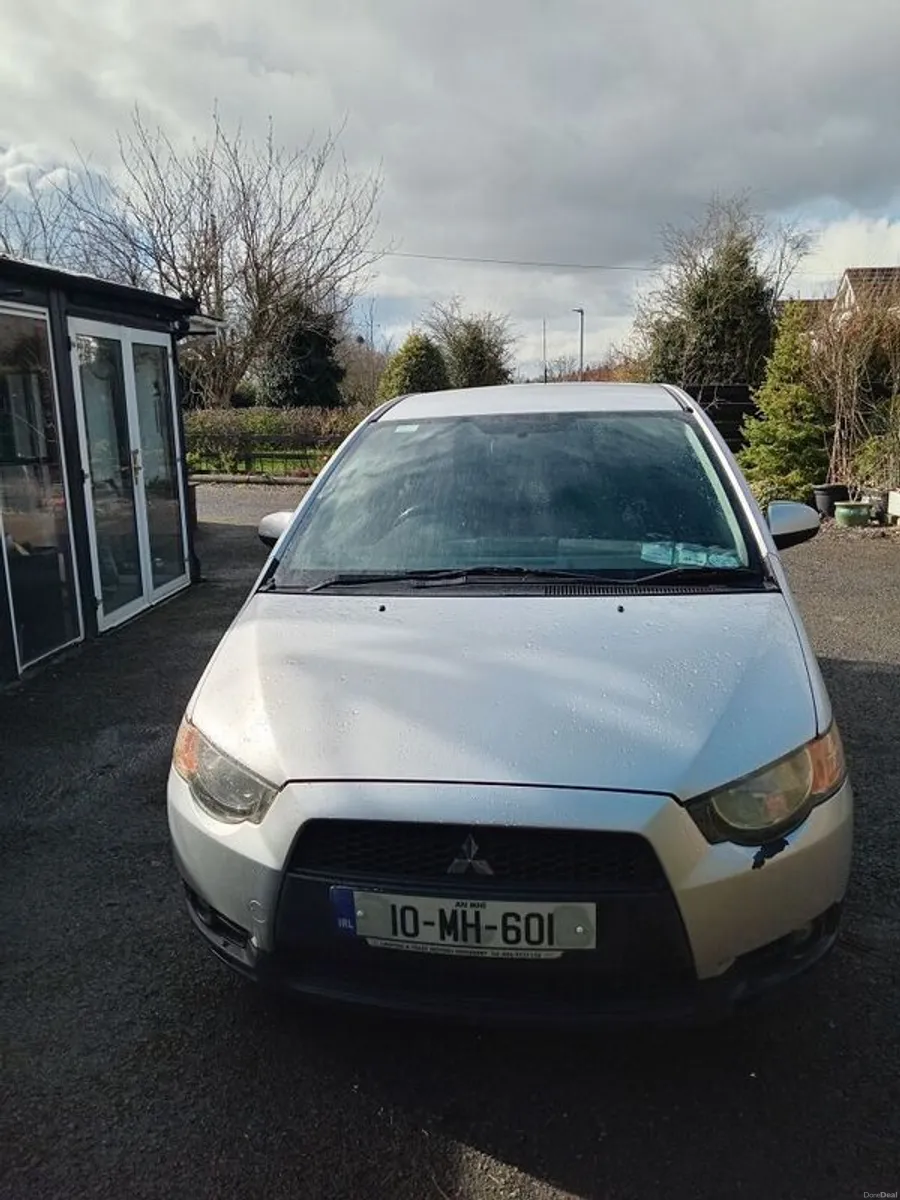 2010 Mitsubishi Colt - Image 1