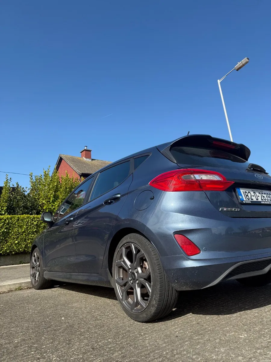2018 Ford Fiesta St-Line 5 Door - Image 4