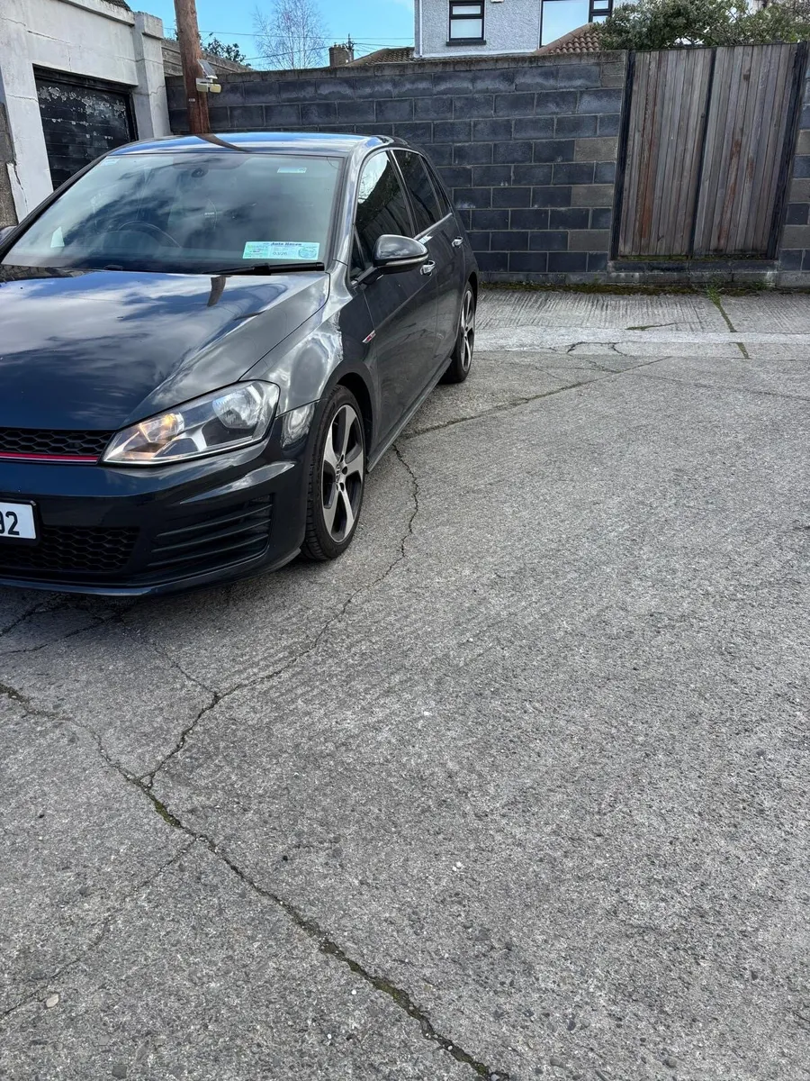 GOLF GTI DSG-AUTOMATIC - Image 2