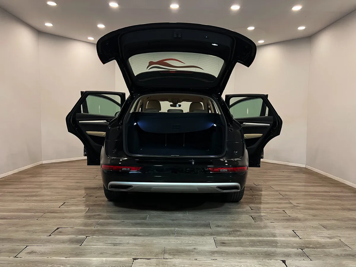 AUDI Q5 2.0TDI 150BHP MANUAL (2018)  • 2 owners - Image 5