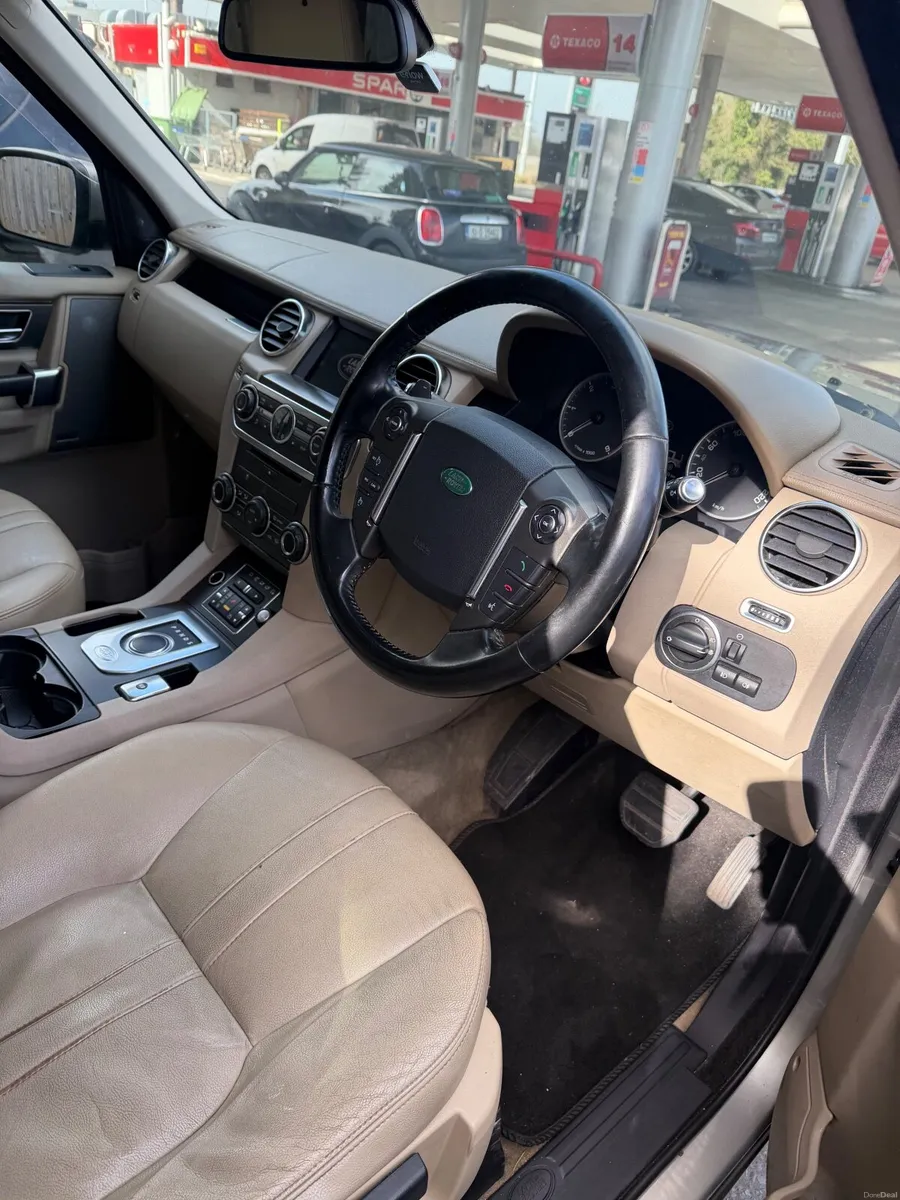 Land Rover Discovery 2012 - Image 4