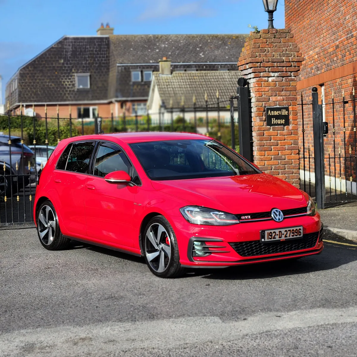 192 Volkswagen Golf GTI DSG - Image 1