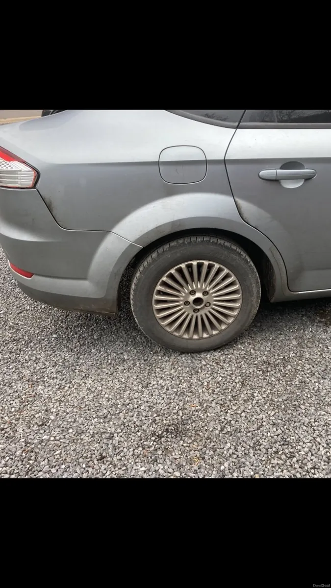 Ford Mondeo 2009 - Image 2