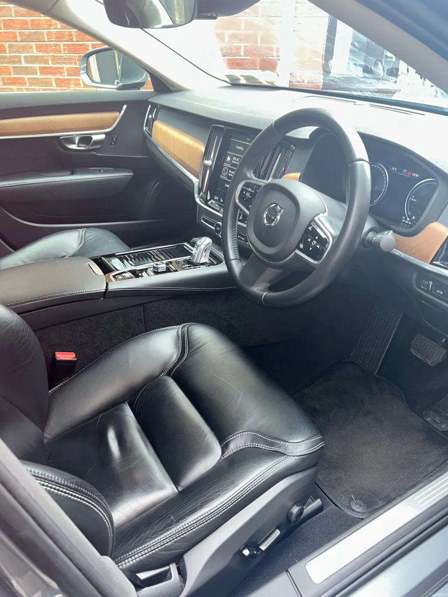 Volvo S90 2019 - Image 3