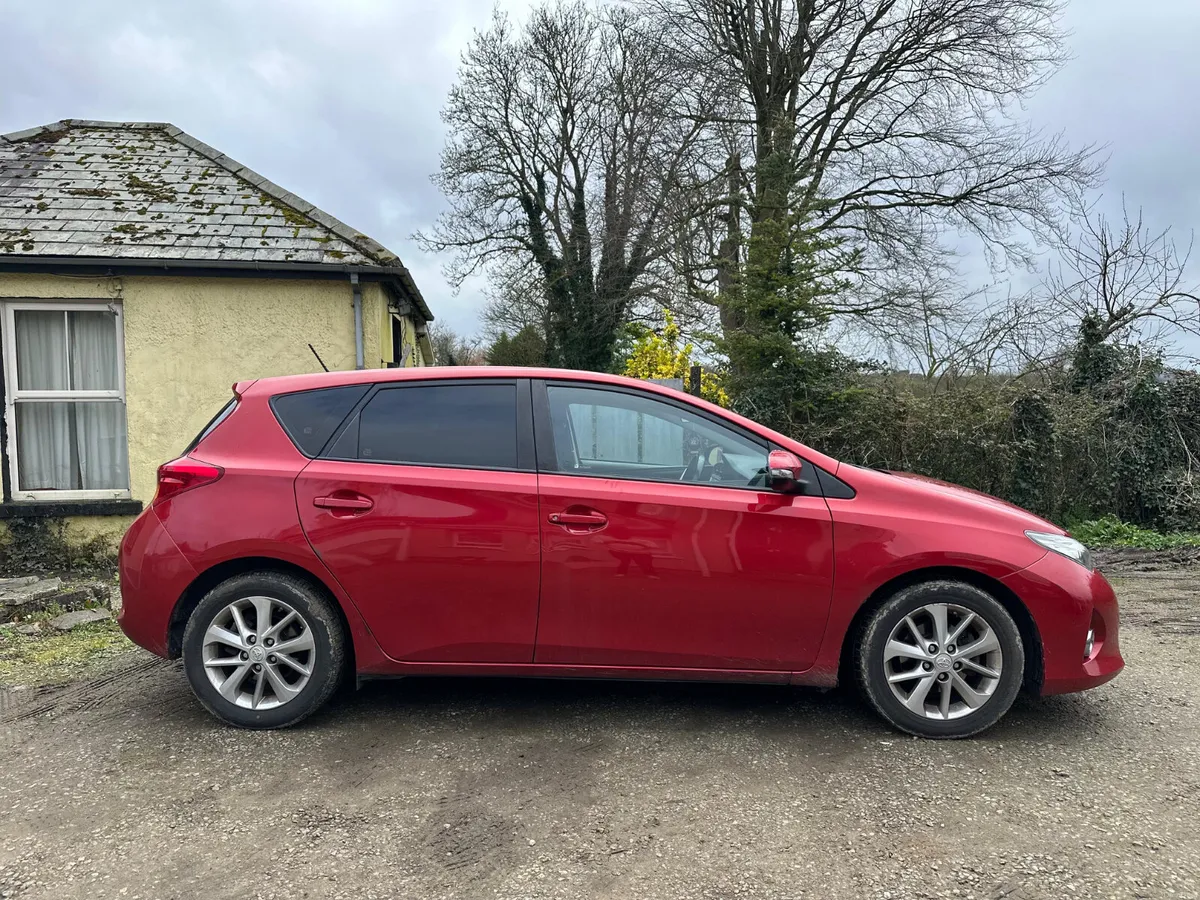 Toyota Auris 2014 AURA 1.4 Diesel Fresh NCT - Image 2