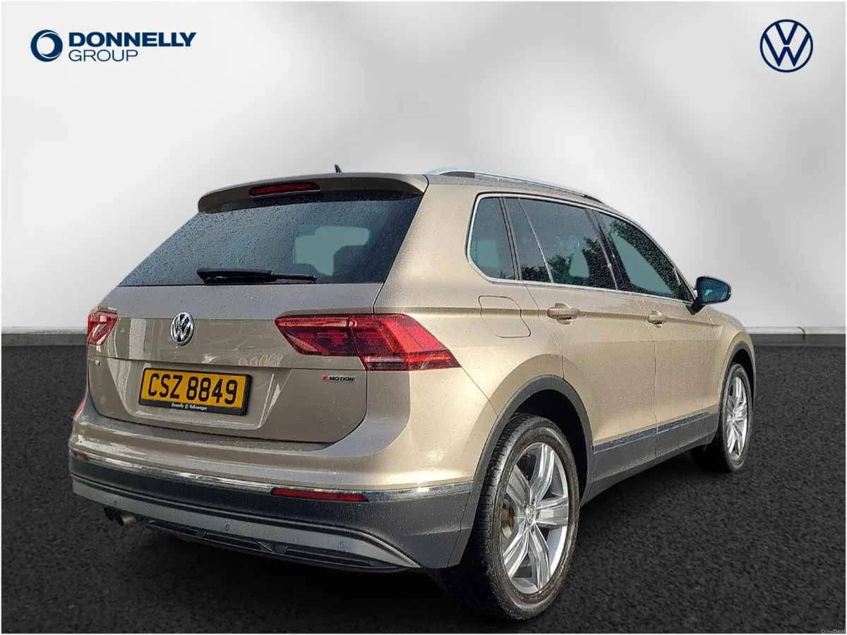 Volkswagen Tiguan Allspace Diesel Estate SEL - Image 3