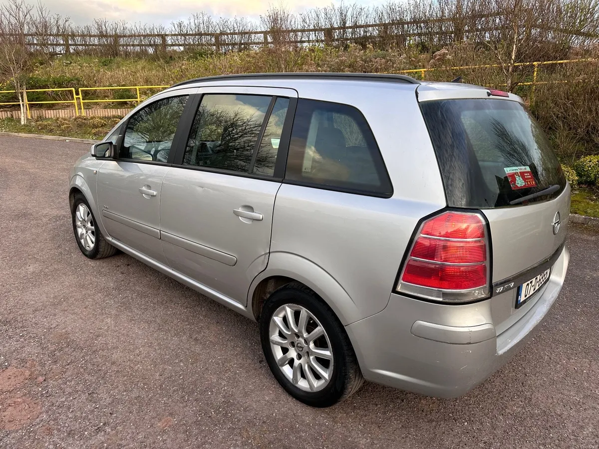 Opel Zafira 2007 - Image 2