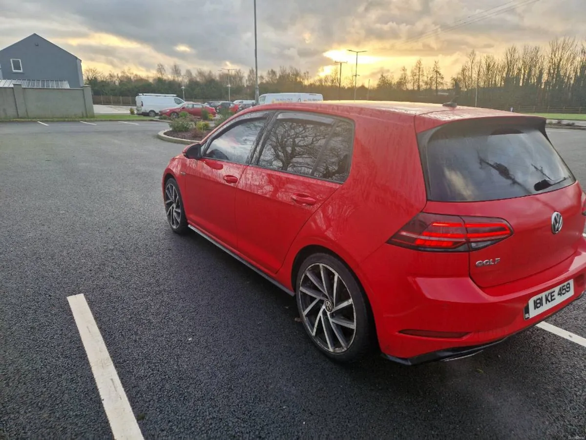 2018 Golf R-Line - Image 3