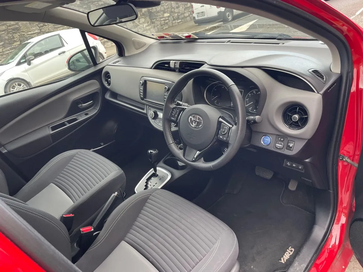 Toyota Yaris 2020 1.5L Hybrid Automatic - Image 3