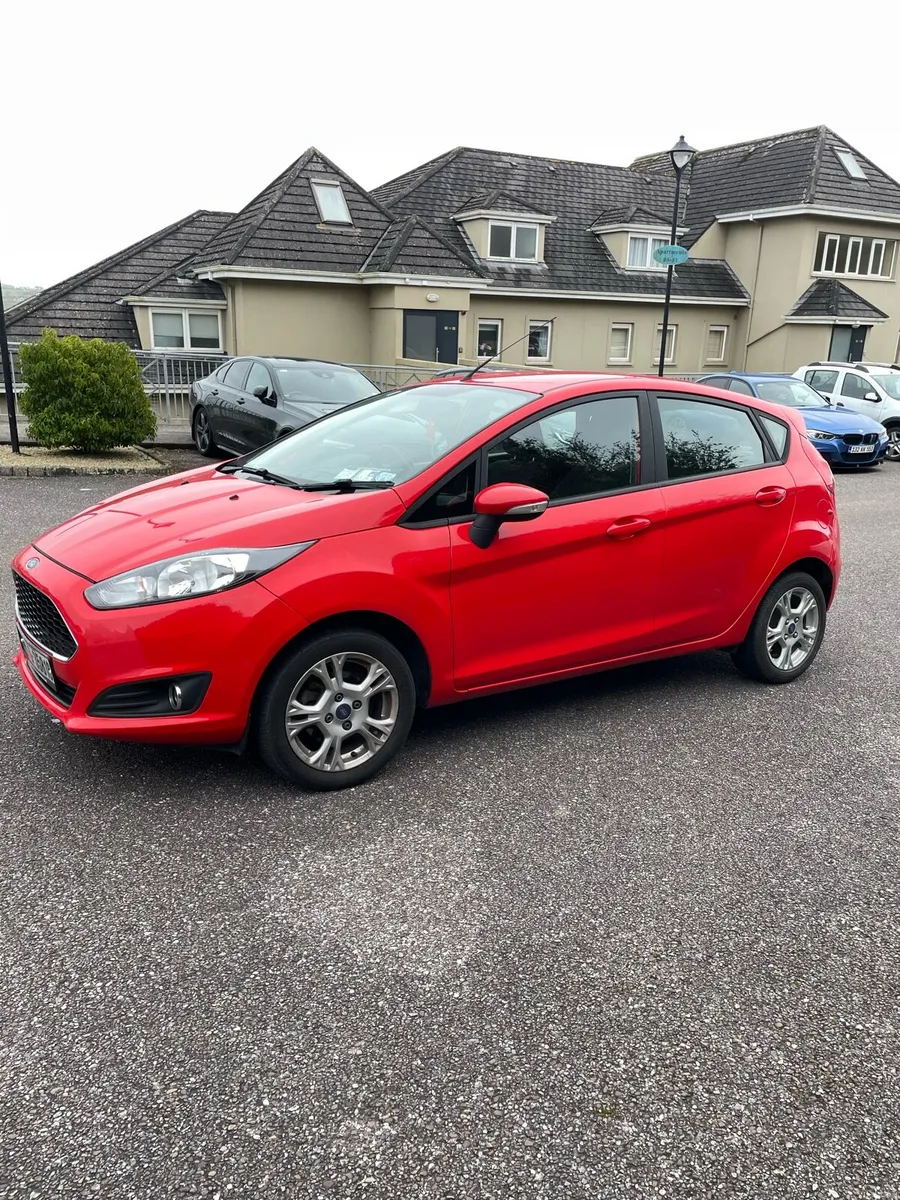 2016 Petrol ZETEC Irish car - Image 1