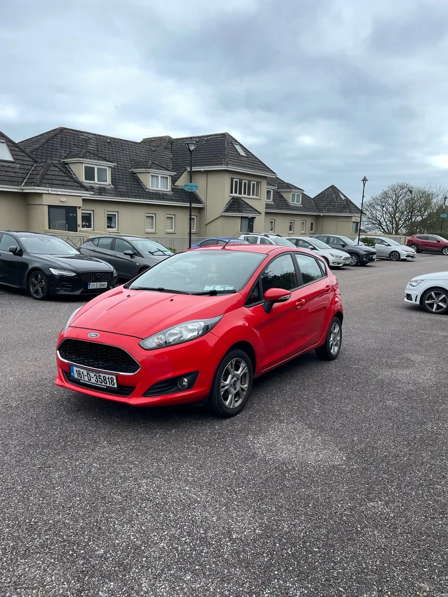 2016 Petrol ZETEC Irish car - Image 4