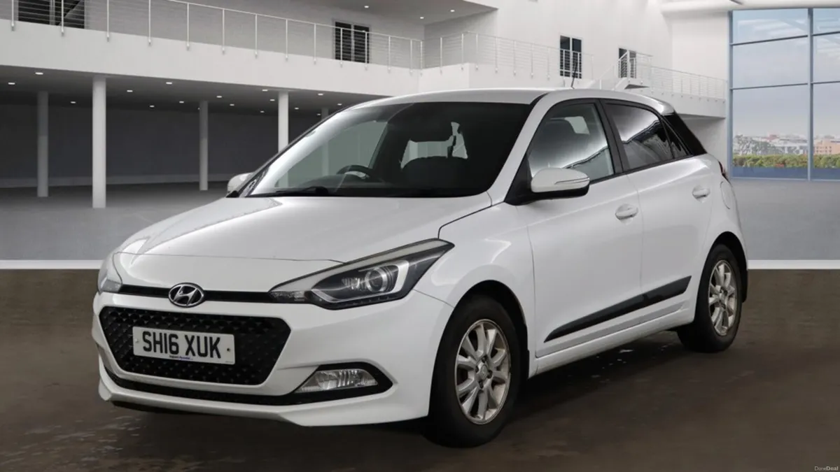 2016 HYUNDAI I20 1.2 GO EDITION Hatchback - Image 2