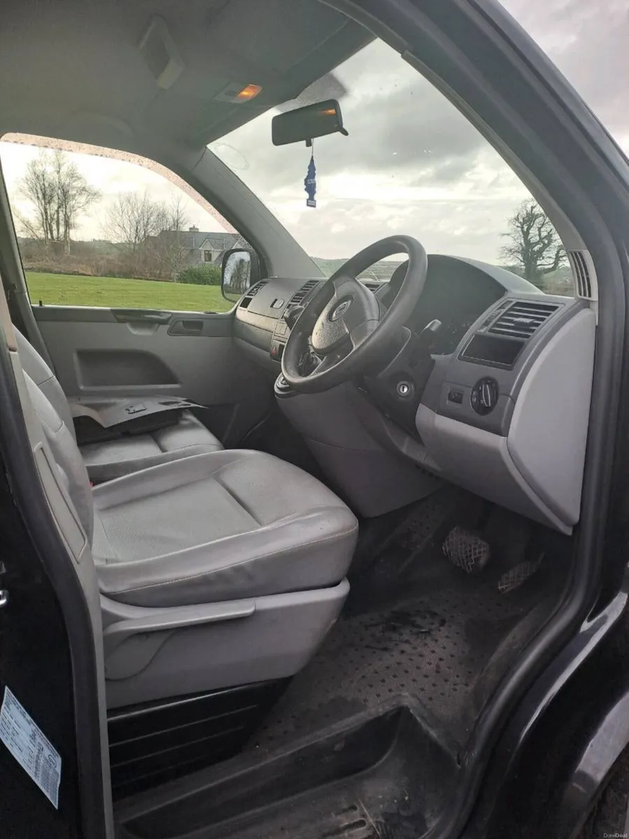 Volkswagon transporter LWB t5 - Image 4