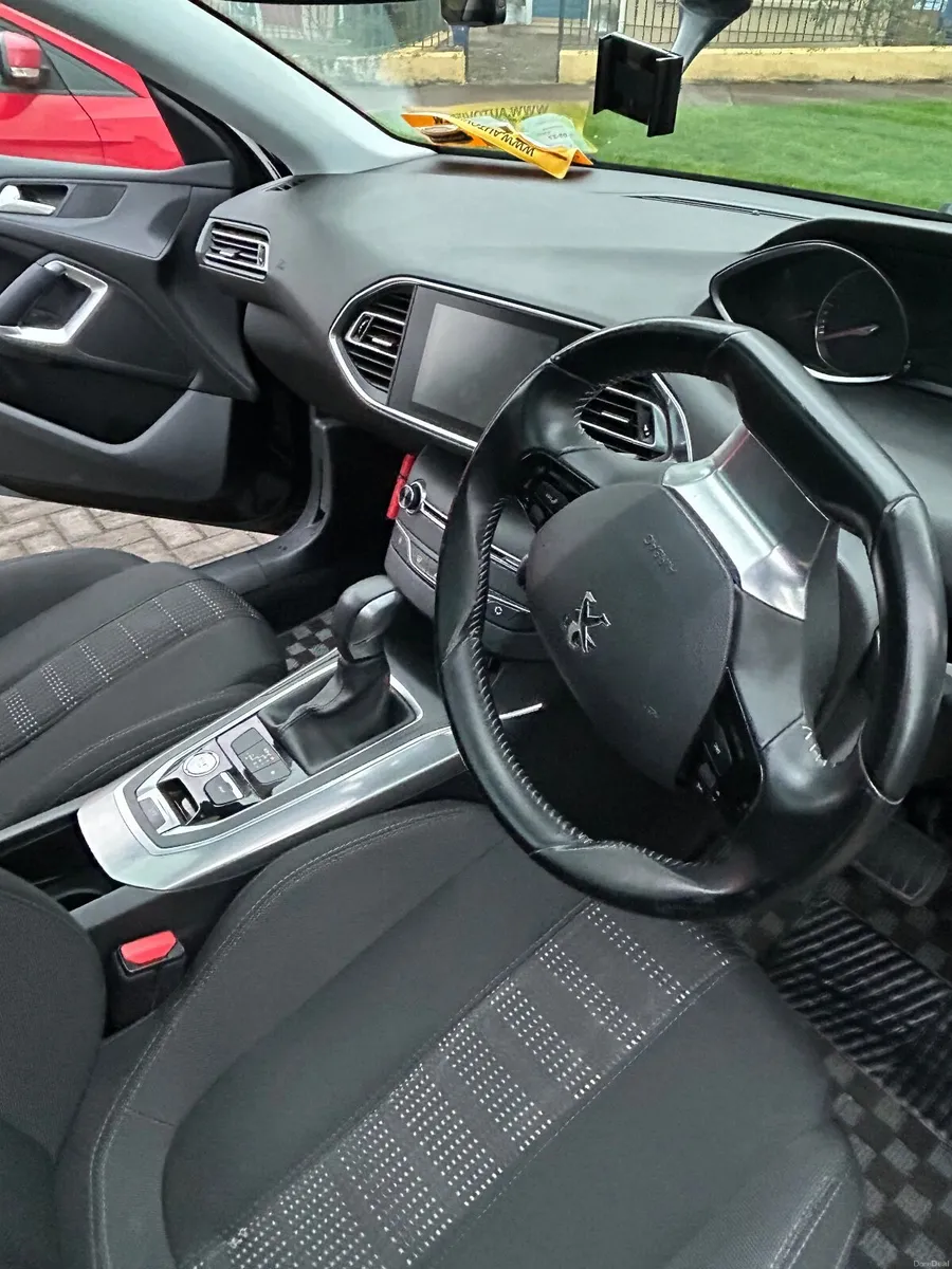 Peugeot 308 2016 - Image 3