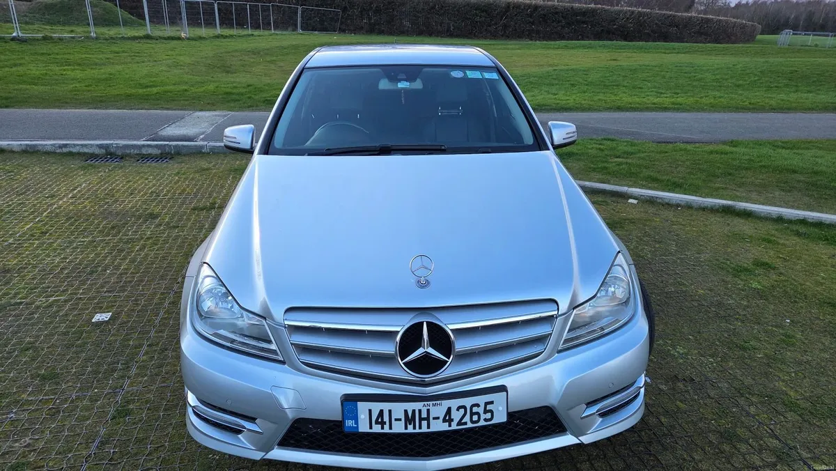 Mercedes-Benz C-Class 2014 automatic - Image 2