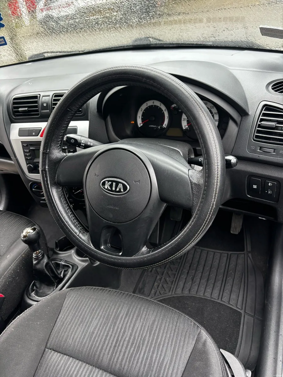 Kia Picanto 2011 - Image 4