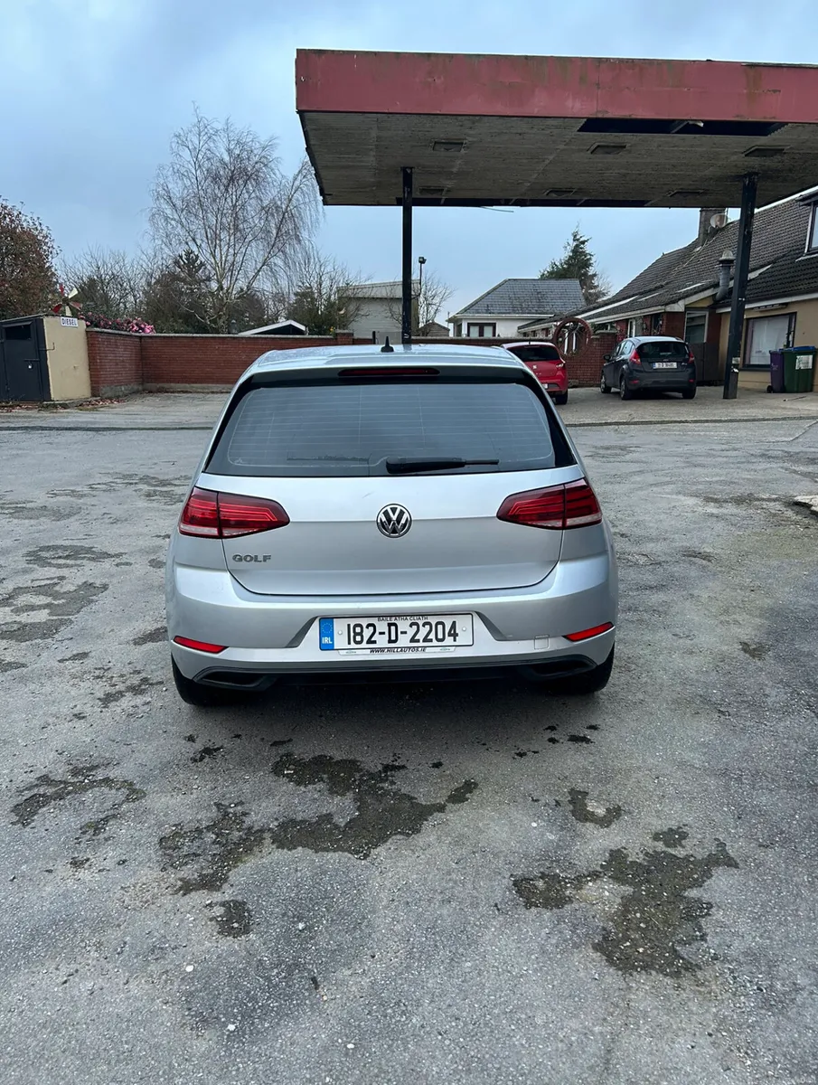 Volkswagen Golf - Image 4