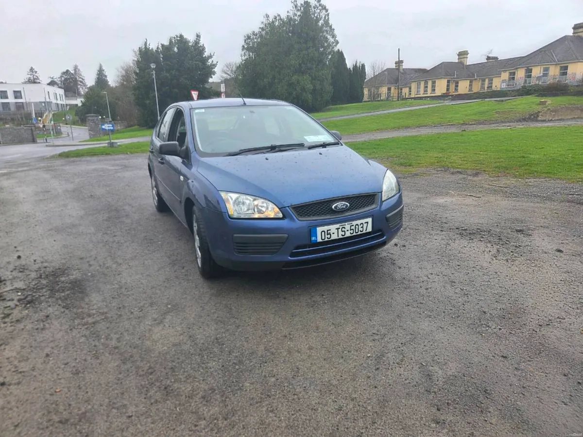 05 petrol ford focus 1 owner - Image 4
