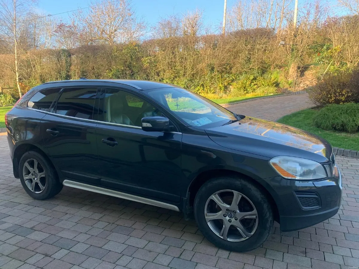 Volvo XC60 2011 - Image 4