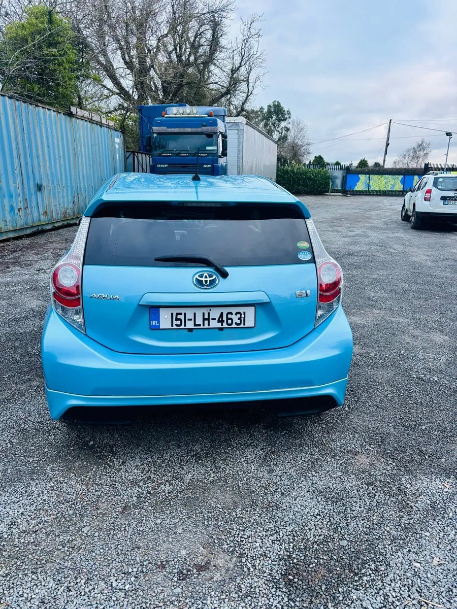 Toyota Aqua 2015 Hybrid please read description - Image 3
