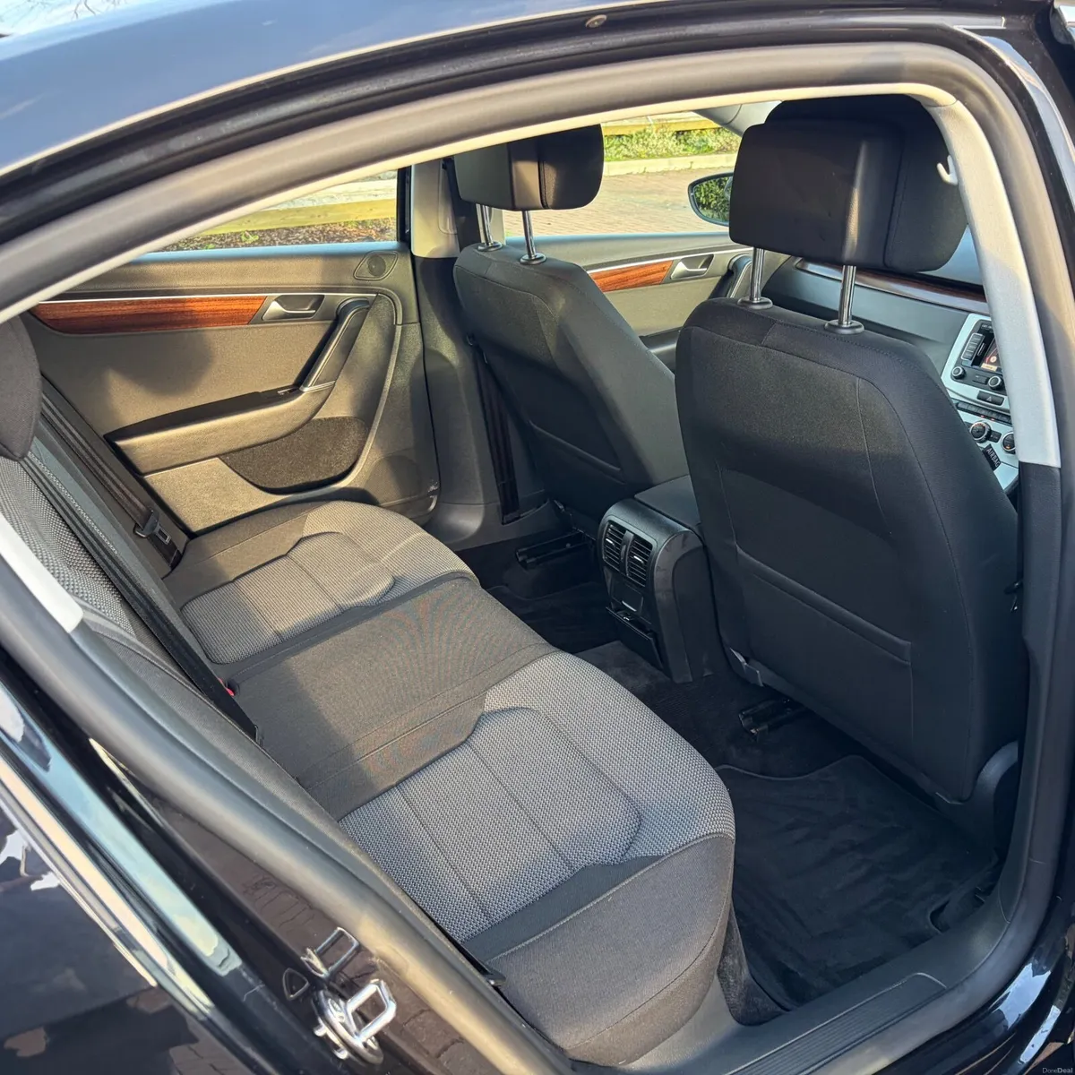 Volkswagen Passat 2012 1.4TSI CL Low Milage - Image 3