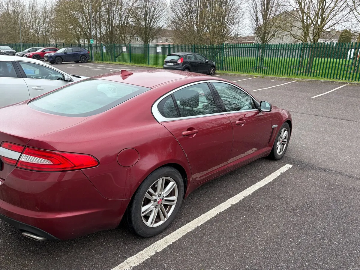 Jaguar XF 2014 - Image 1